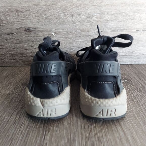 Nike Air Huarache Run Womens 859429-007 Black Suede & Denim Running Shoes 6.5 - Picture 3 of 8